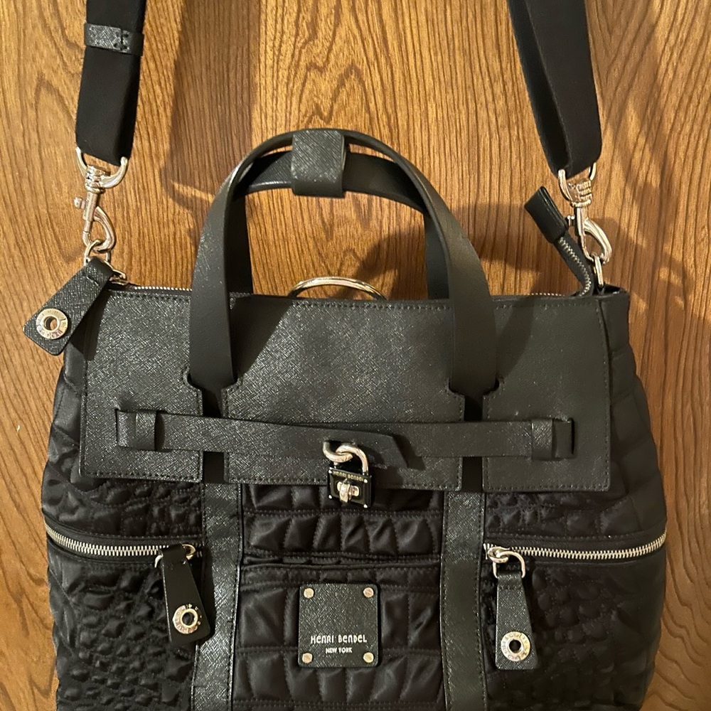 Henri Bendel Black  Quilted Jetsetter Convertible Backpack & matching Tote SET - Picture 4 of 12